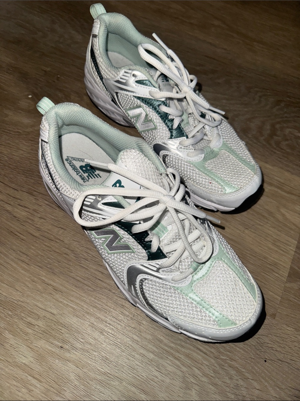 New Balance 530 Women’s White and Mint Athletic Sneakers